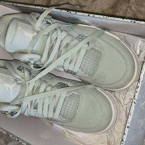 Jordan Retro 4 Seafoam